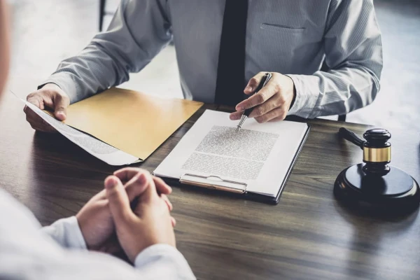 O edital não exigiu documentação de habilitação técnica do subcontratado, mas agora o fiscal do contrato está me pedindo. E agora?